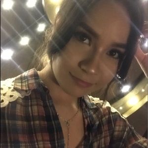 Meet your Posher, Daniela